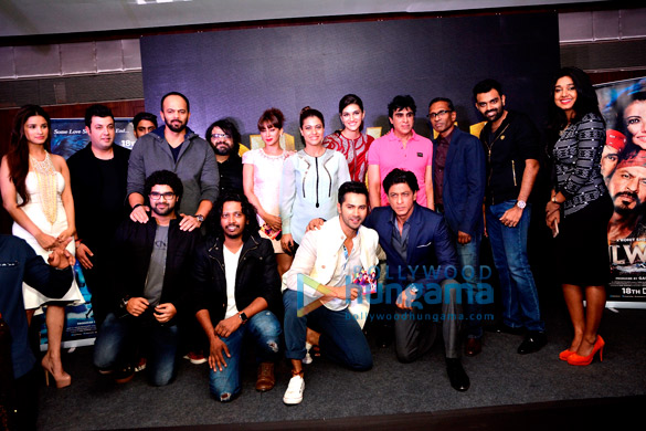 shah rukh khan kajol varun dhawan kriti sanon grace the music success bash of dilwale 18