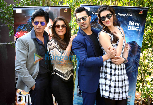 shah rukh khan kajol varun dhawan kriti sanon promote dilwale in delhi 4