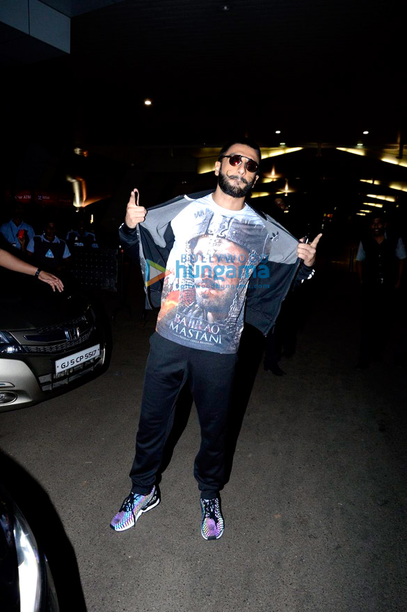 ranveer singh deepika padukone return from lucknow after promoting bajirao mastani 8