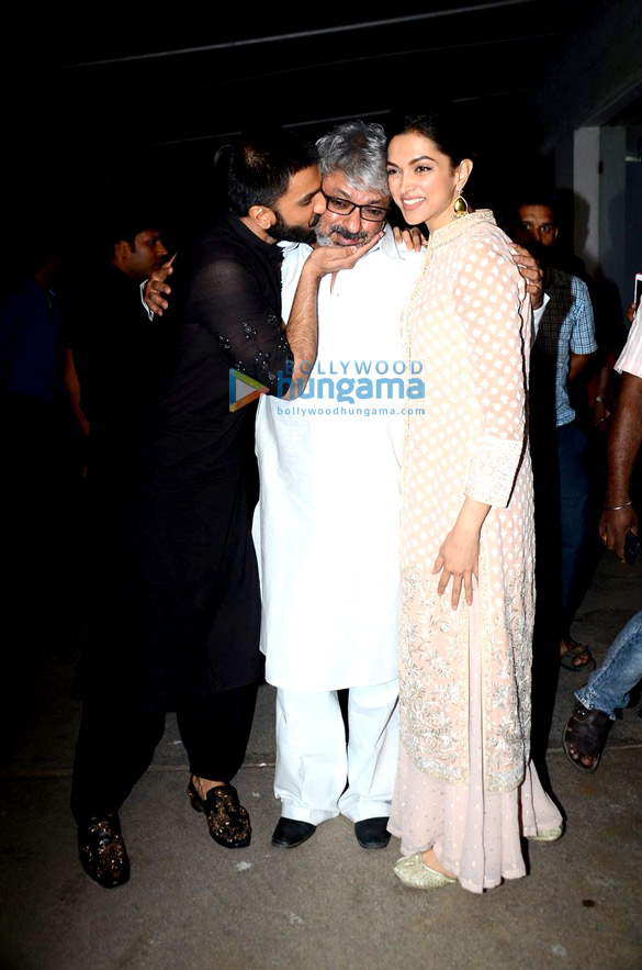 ranveer singh hosts a special screening of bajirao mastani at sunny super sound 10