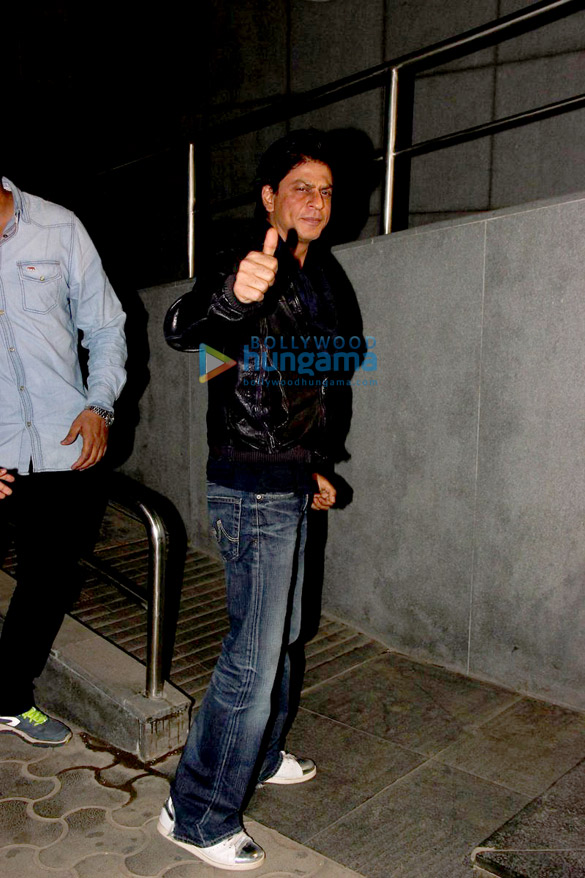 shah rukh khan kajol grace dilwale screening at pvr icon 10