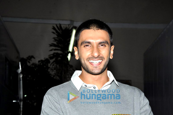 ranveer singh shaves off his moustache during bajirao mastani promotions 9