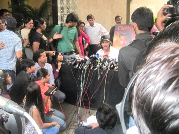 hrithiks 38th birthday celebration with media 6