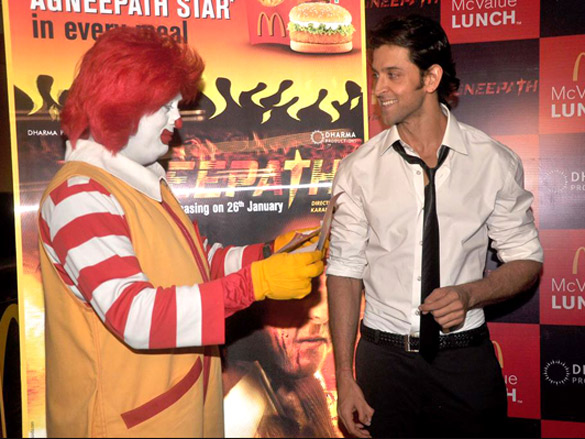 hrithik roshan promotes agneepath at mc donalds 7