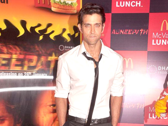 hrithik roshan promotes agneepath at mc donalds 9