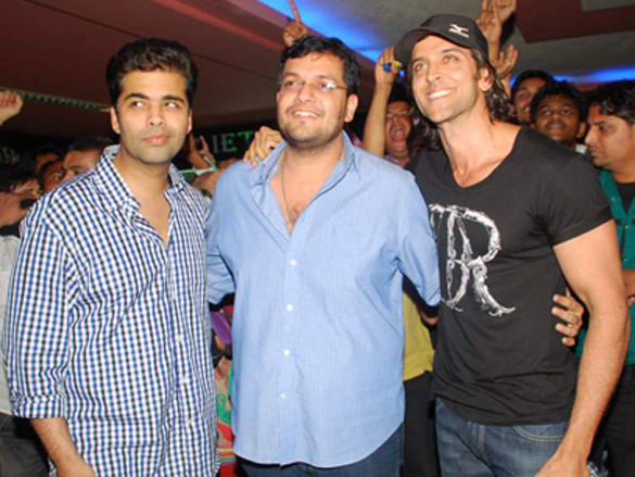 agneepath stars visit various multiplex 2