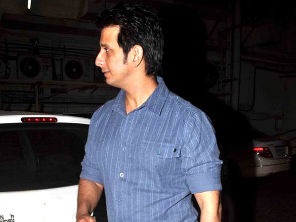 agneepath stars visit various multiplex 11