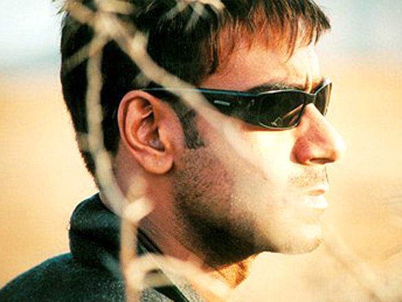 khakee movie still 19