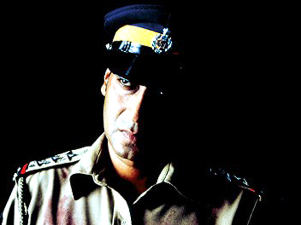 khakee movie still 22