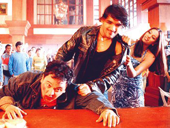 aetbaar movie still 52