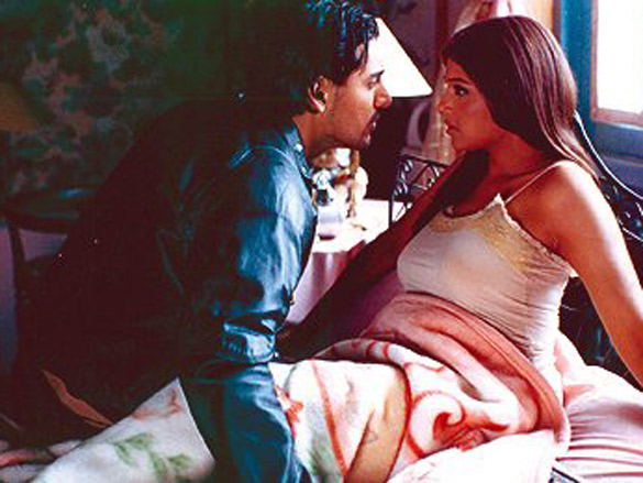 aetbaar movie still 95