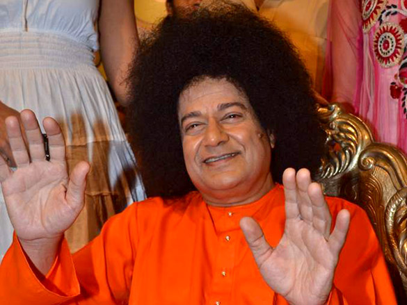 launch of satya sai baba film starring anup jalota 5