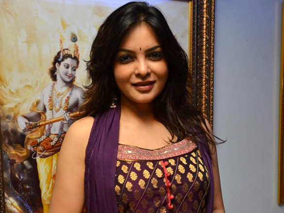 launch of satya sai baba film starring anup jalota 12
