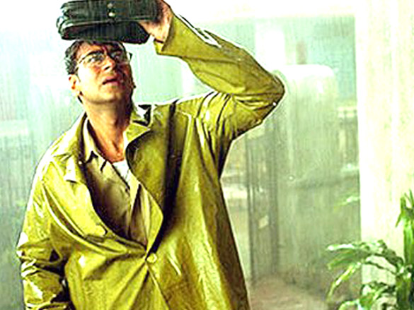 raincoat movie still 5