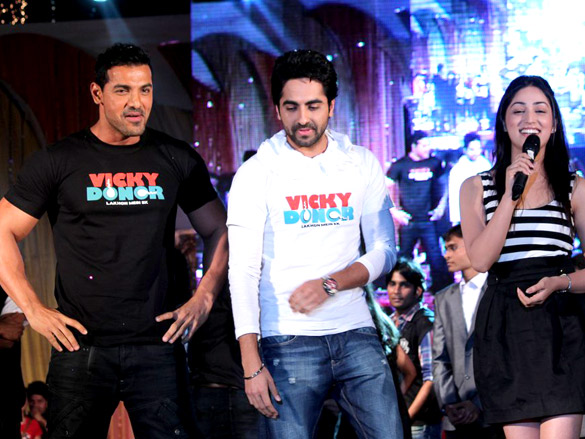 john abraham at vicky donor promotional event 3