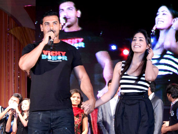 john abraham at vicky donor promotional event 4