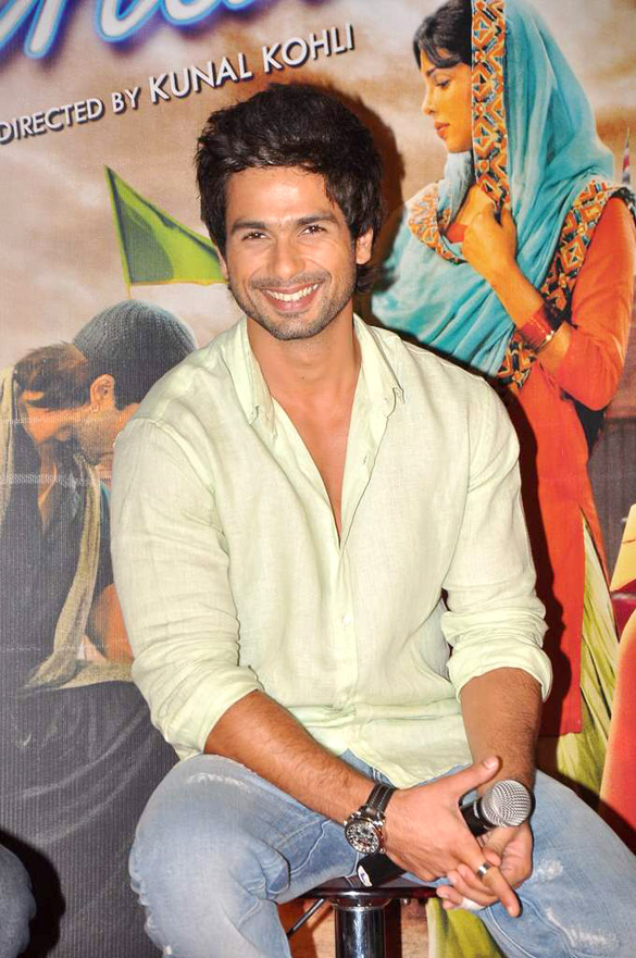 shahid and priyanka at teri meri kahani promo launch 6