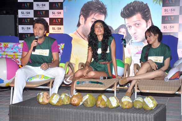pool party with starcast of kyaa super kool hain hum 2