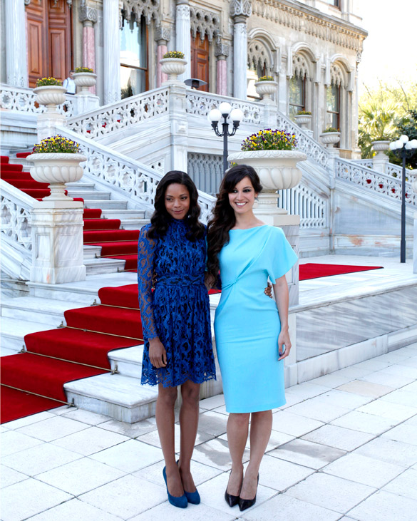 skyfalls cast and crew arrive on location in istanbul 6