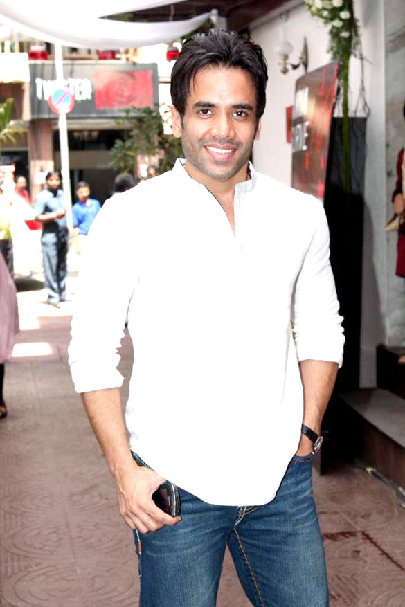 shootout at wadala starcast at sanjeev chadhas red gym 5