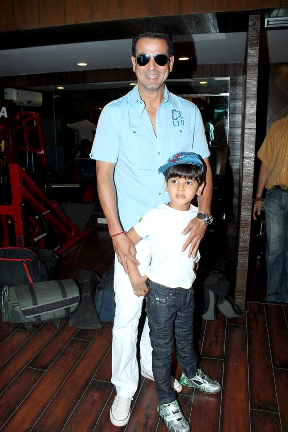 shootout at wadala starcast at sanjeev chadhas red gym 9