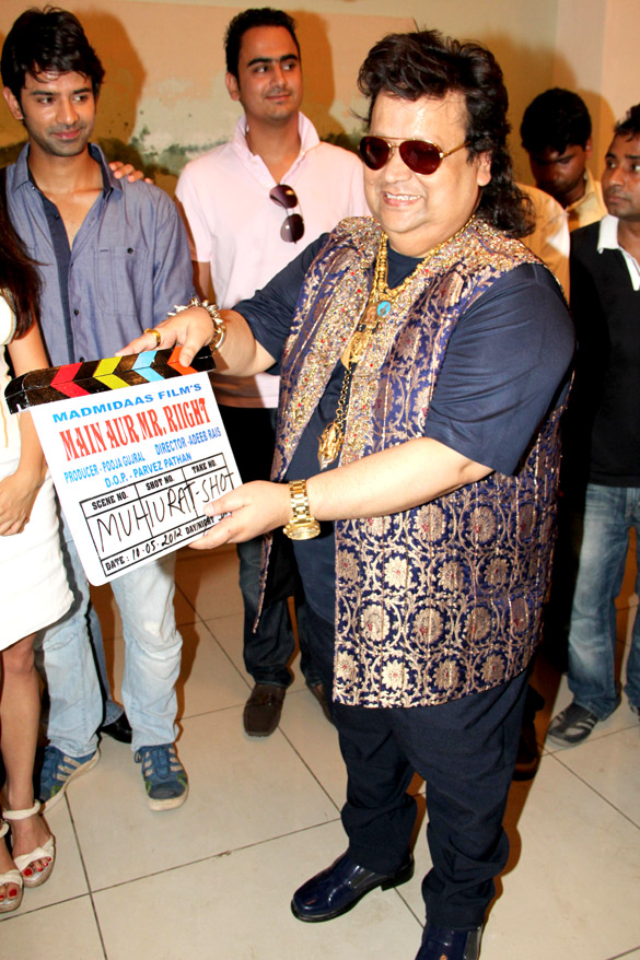 mahurat of madmidaas films main aur mr riight 4