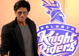 SRK pleads guilty for smoking during IPL match