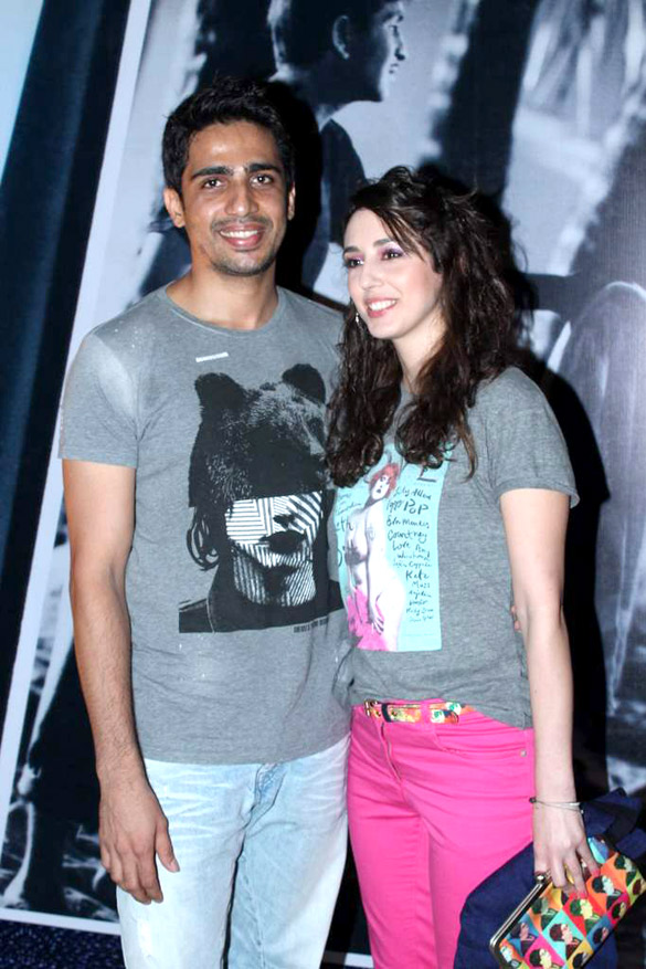 amrita rao at awara film premiere 5