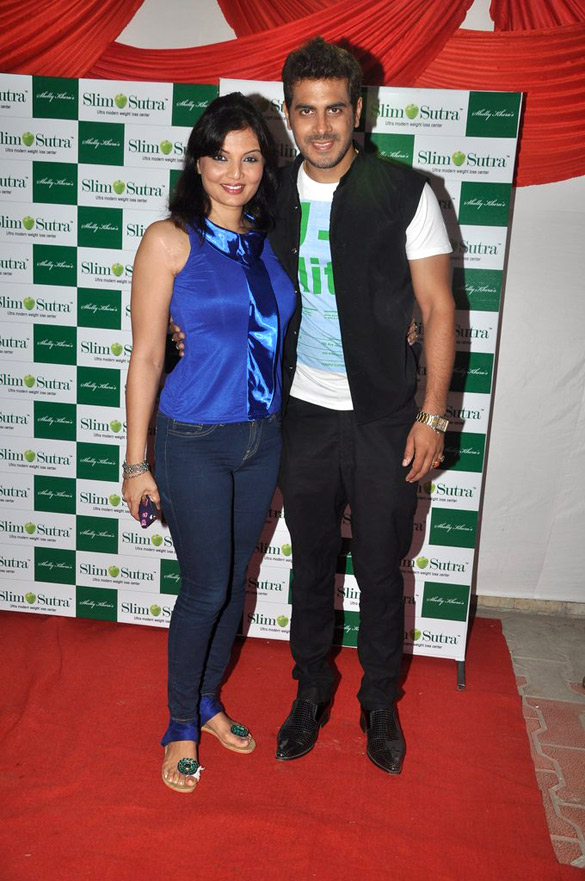 rakhi sawant manjari fadnis at slim sutra launch 4