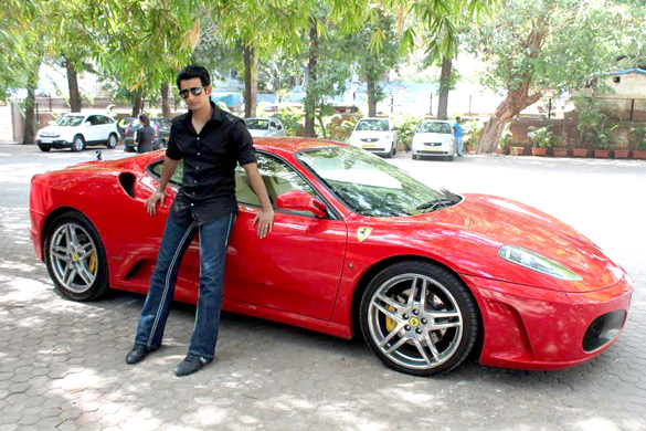 sharman joshi promotes ferrari ki sawaari at iifa 2012 7