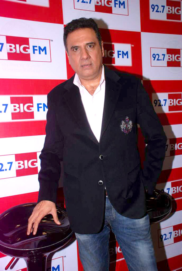 starcast of ferrari ki sawaari celebrate fathers day on 92 7 big fm 5