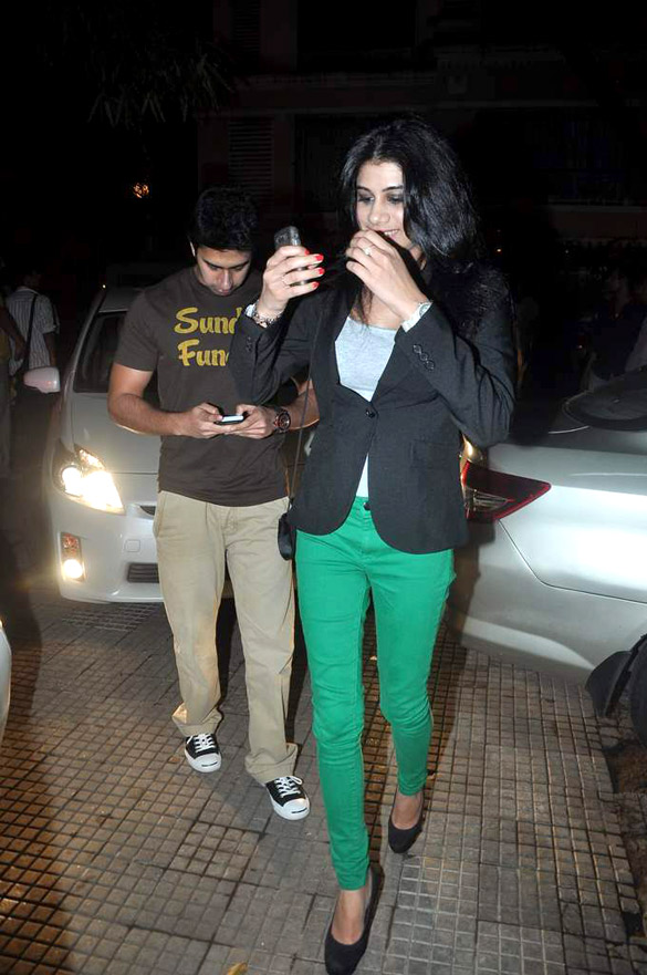 shahid priyanka attend screening of teri meri kahaani 9