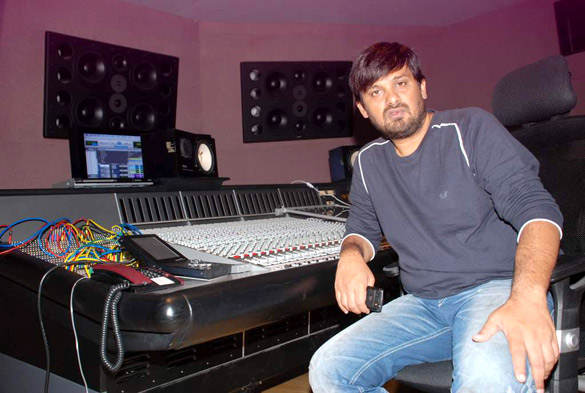 ajay devgn sajid khan at the song recording of himmatwala 10