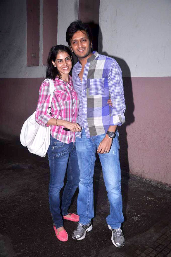 riteish genelia watch bol bachchan 5