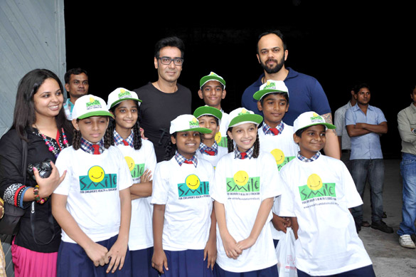ajay rohit meet children from smile foundation 3