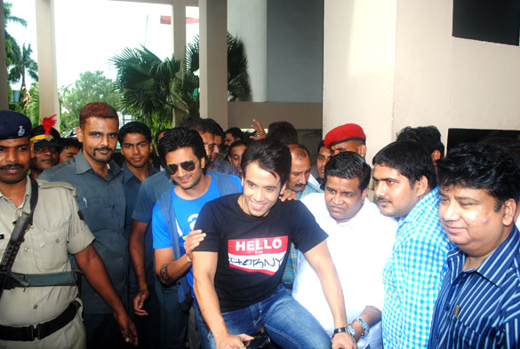 riteish tusshar promote kyaa super kool hain hum in patna 7