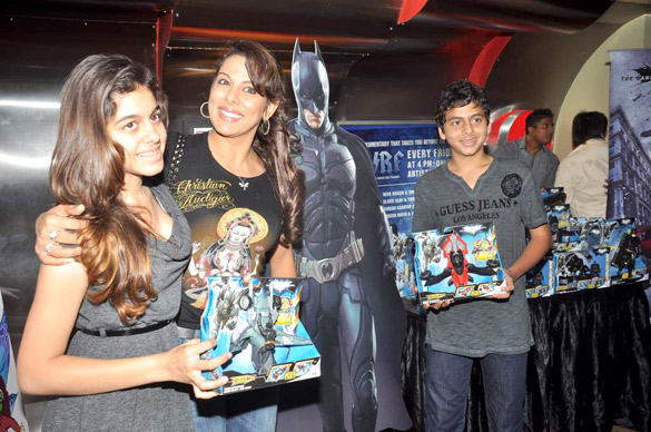 premiere of the dark knight rises 3