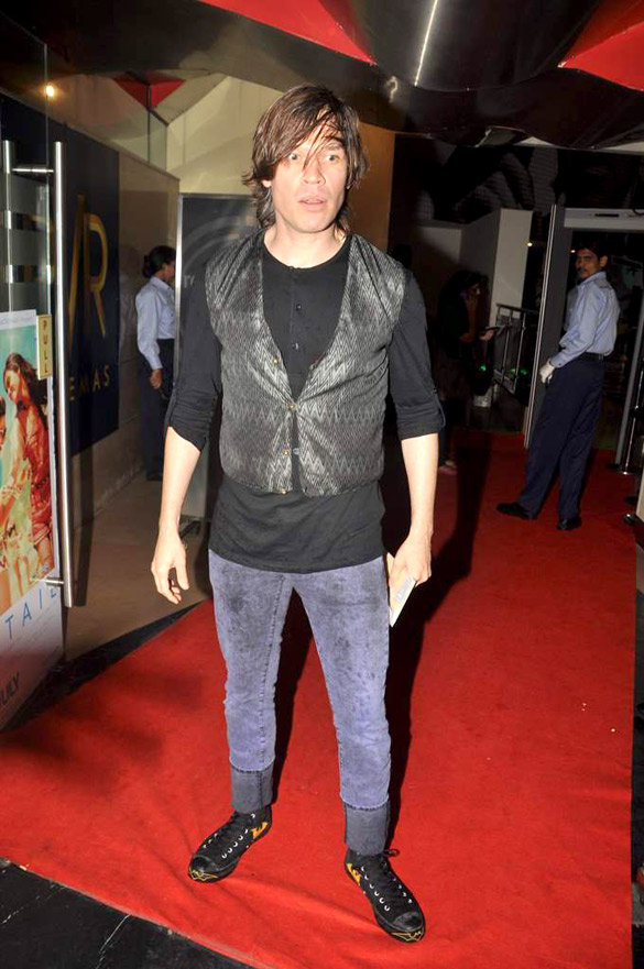 premiere of the dark knight rises 18