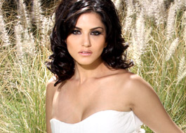 Live Chat: Sunny Leone today at 1430 hrs IST
