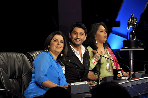 priyanka ileana promote barfi on did sets 6