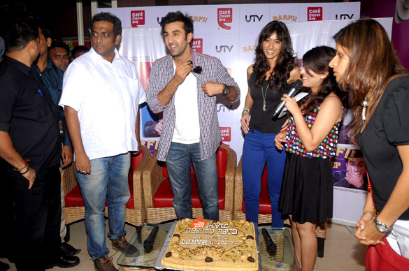 ranbir ileana promote barfi at cafe coffee day 7