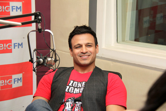promotions of kismet love paisa dilli at 92 7 big fm 3