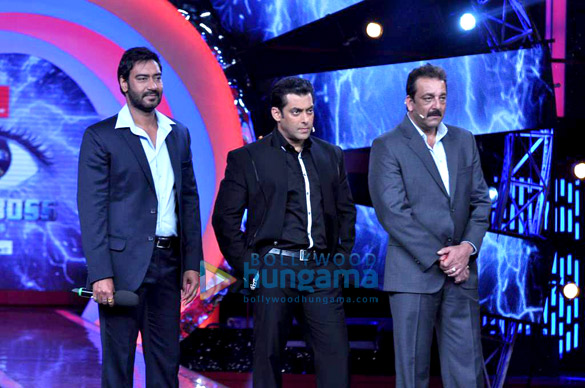 ajay sanjay salman and sonakshi on the sets of bigg boss 6 11