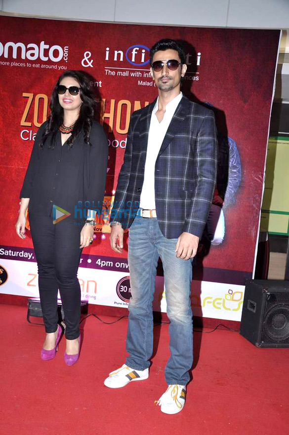 promotion of luv shuv tey chicken khurana at infiniti mall 6