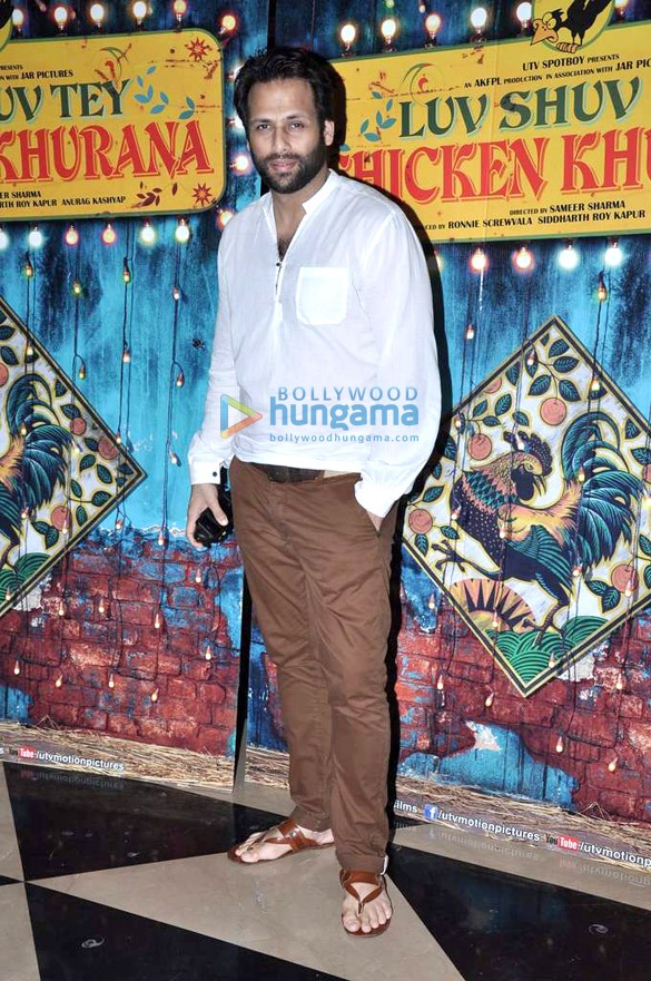 premiere of luv shuv tey chicken khurana 21