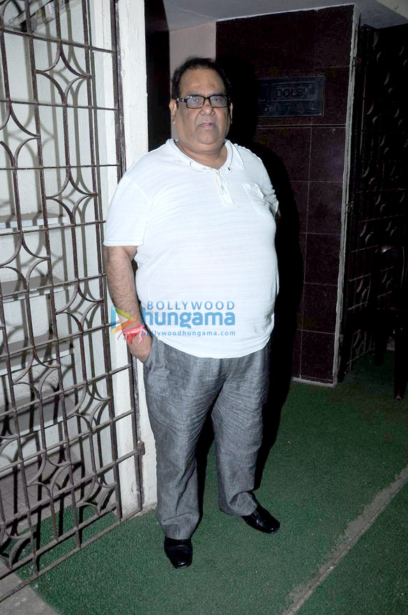 anil kapoor satish kaushik at barfi screening 7