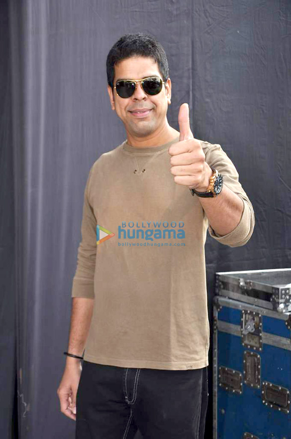 starcast of le gaya saddam at godrej eon tour de india race 7