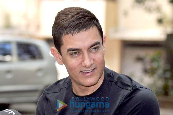 aamir khan at talaash success meet 9