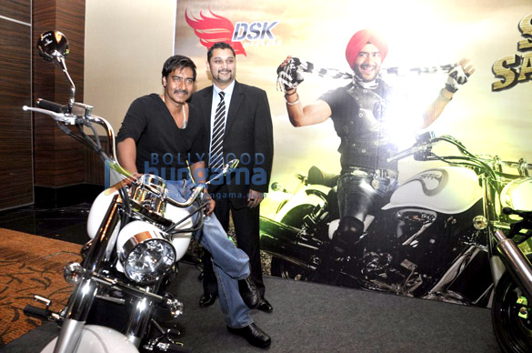 ajay devgn meets son of sardaar contest winners 8