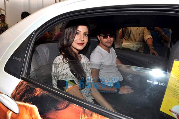 imran anushka promote matru ki bijlee ka mandola at tab cabs 11